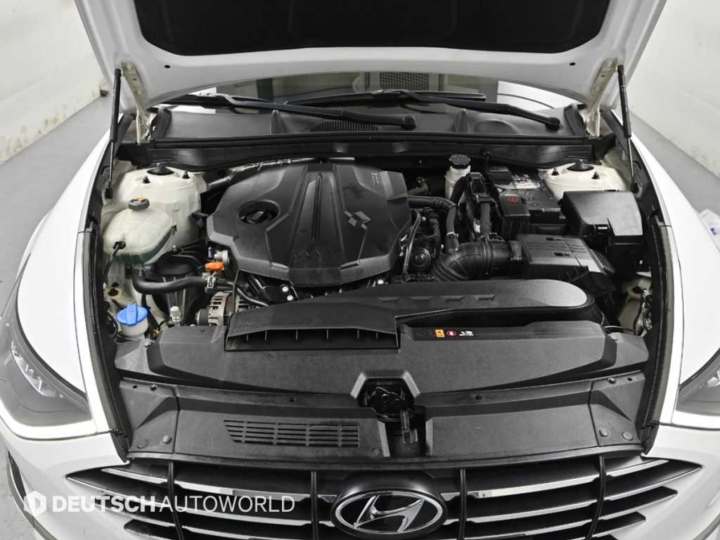 HYUNDAI Sonata - Vista 6