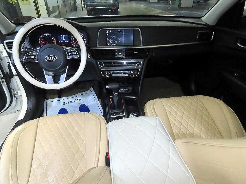 KIA K5 - Vista 10