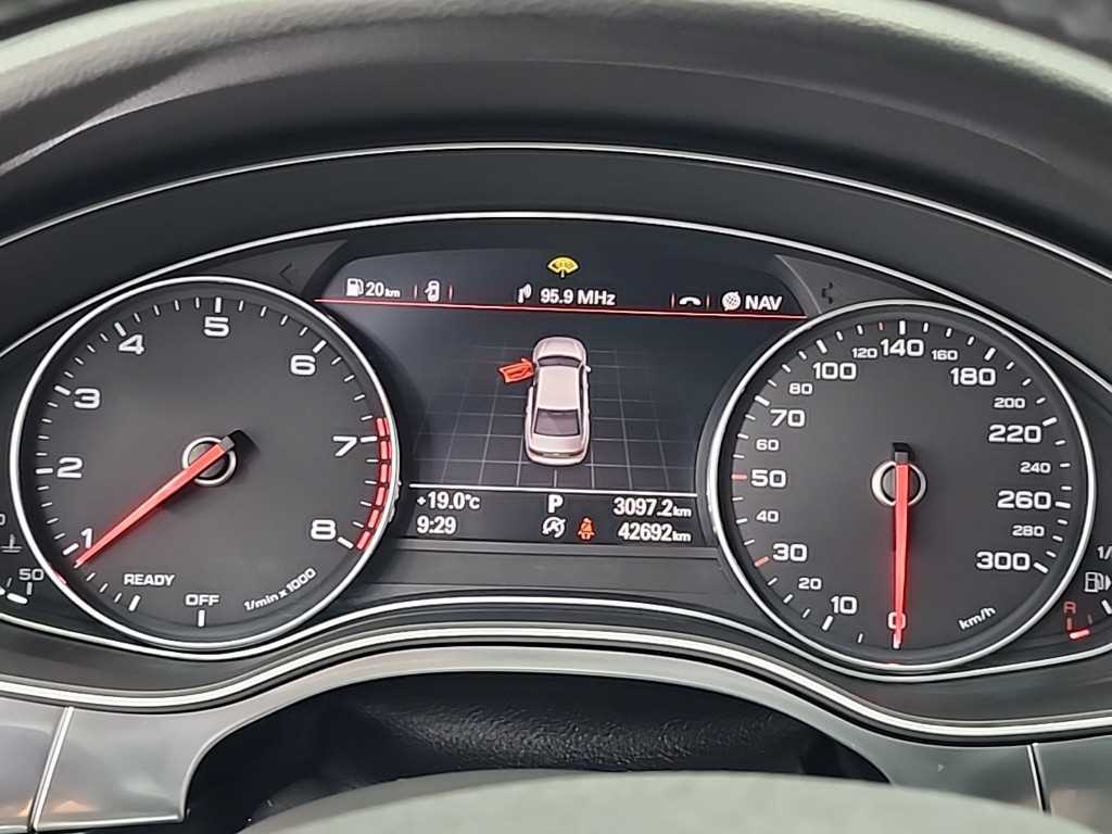 Audi A6 - Vista 6