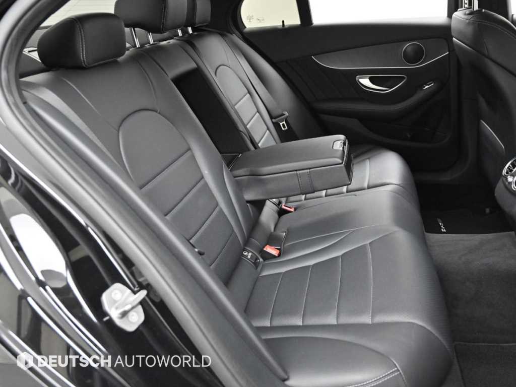 Mercedes Benz C Class - Vista 12