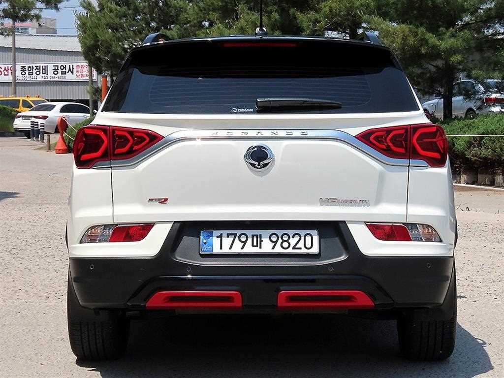 Ssangyong Korando - Vista 4
