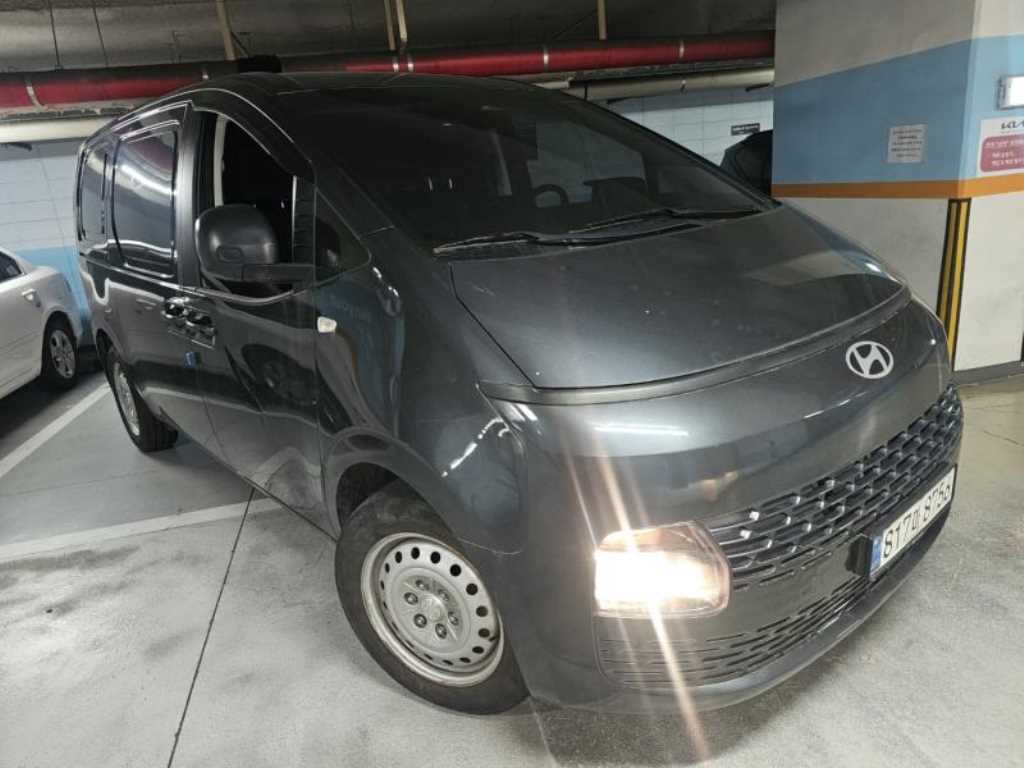 HYUNDAI Staria - Vista 7
