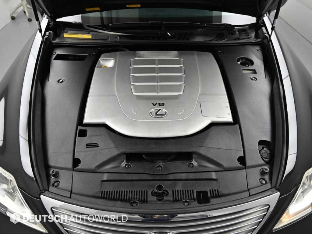 Lexus LS - Vista 6