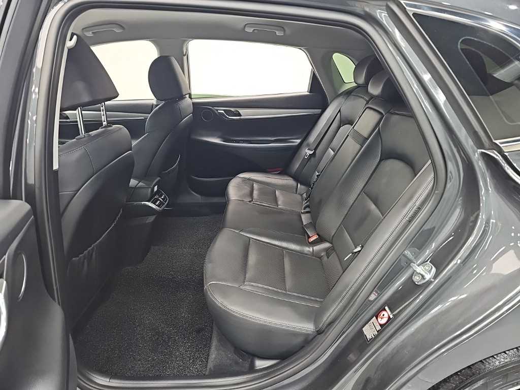 HYUNDAI Grandeur - Vista 12