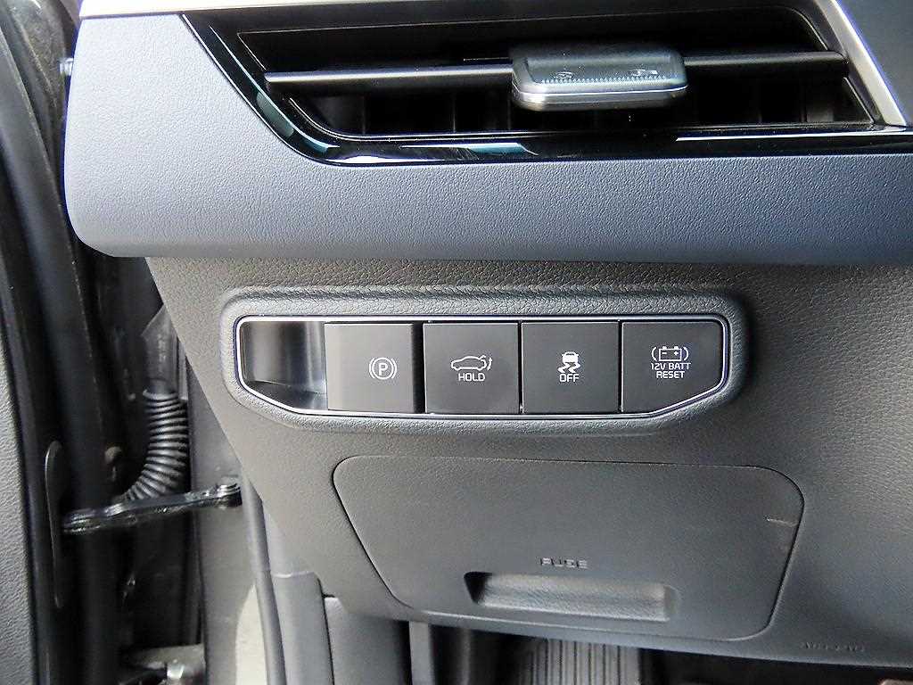 KIA K8 - Vista 12