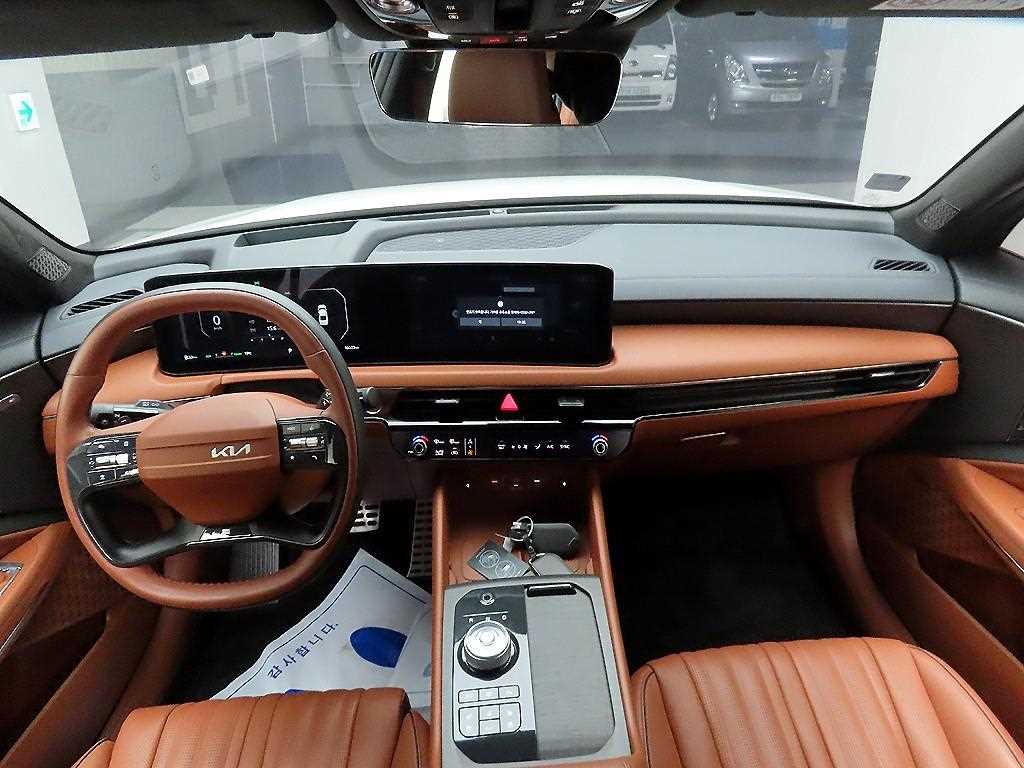 KIA K8 - Vista 8