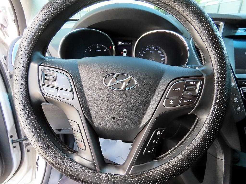 HYUNDAI Santa Fe - Vista 8