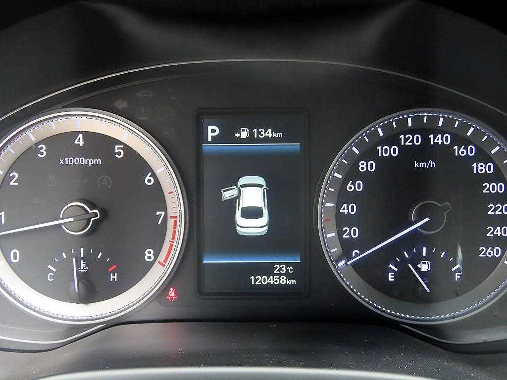 HYUNDAI Grandeur - Vista 9