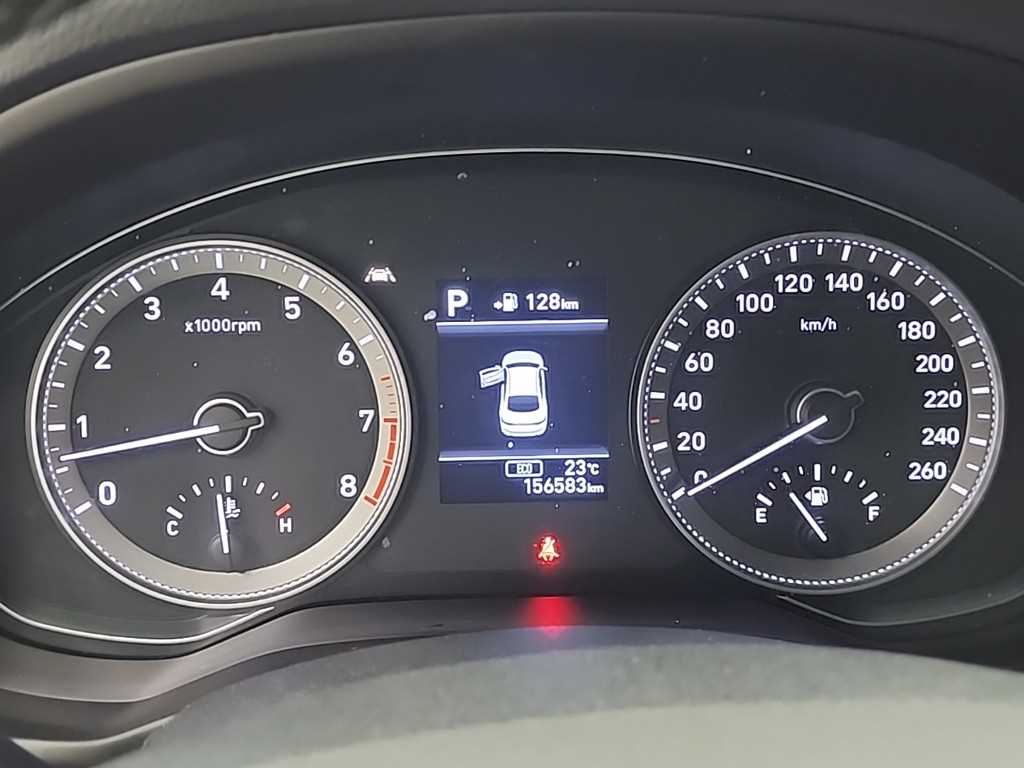 HYUNDAI Grandeur - Vista 6