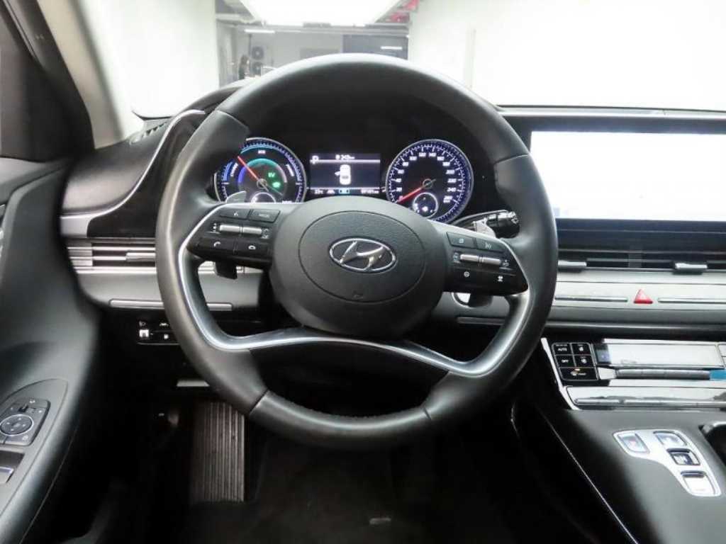 HYUNDAI Grandeur - Vista 7
