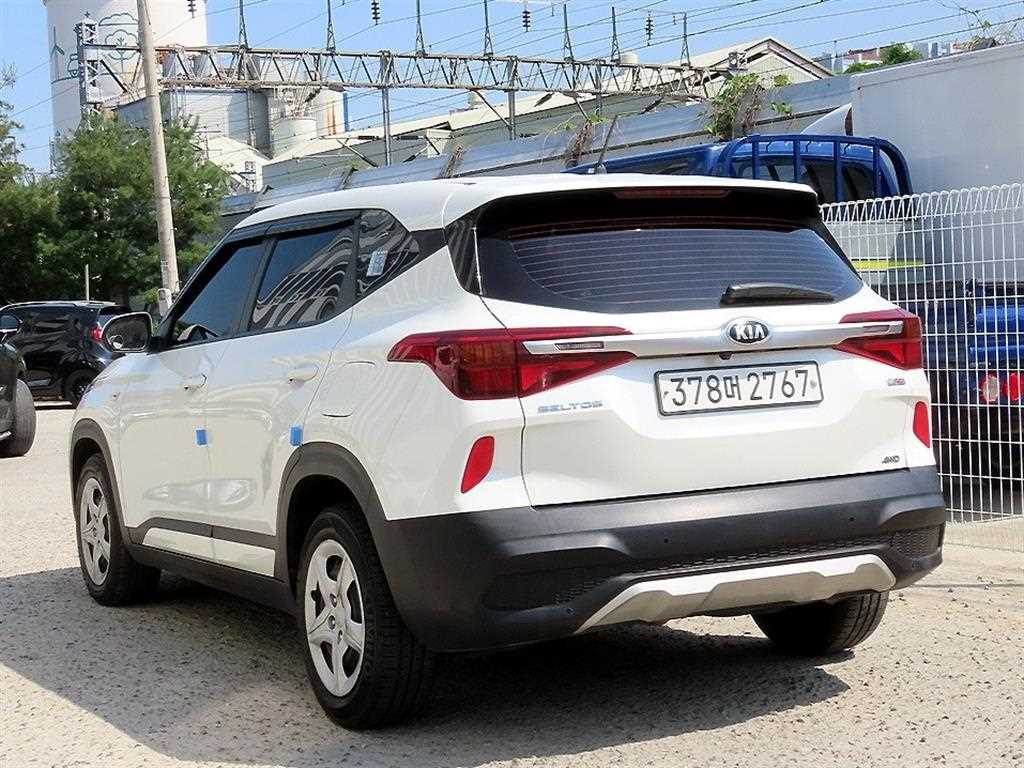 KIA Seltos - Vista 3