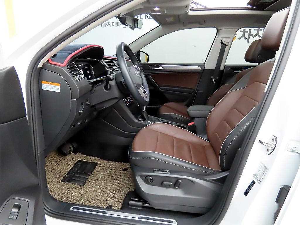 Volkswagen Tiguan - Vista 5