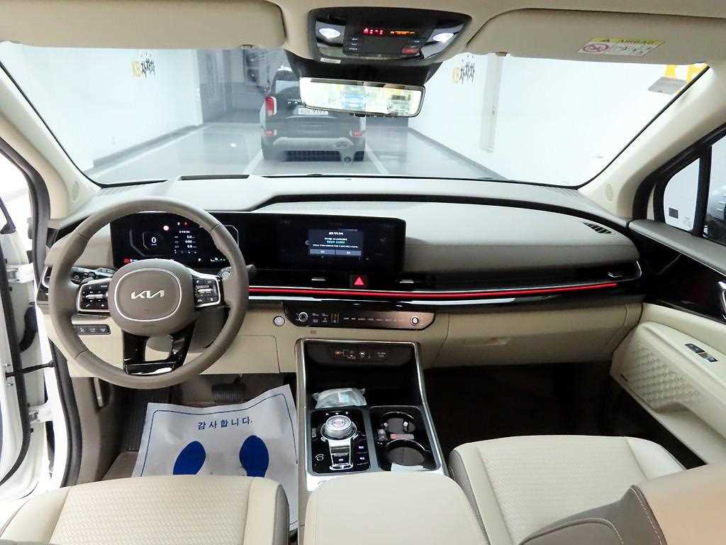 KIA Carnival - Vista 6