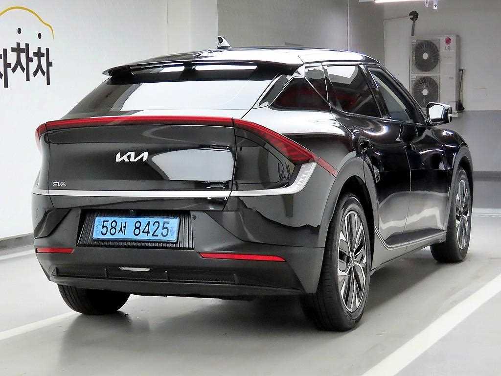 KIA EV6 - Vista 4
