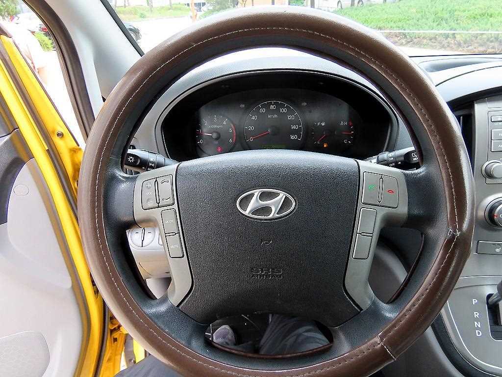 HYUNDAI Starex - Vista 9