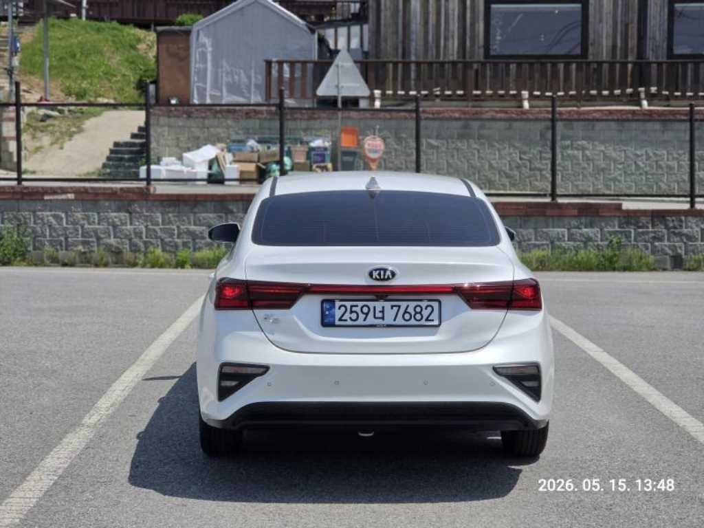 KIA K3 - Vista 5
