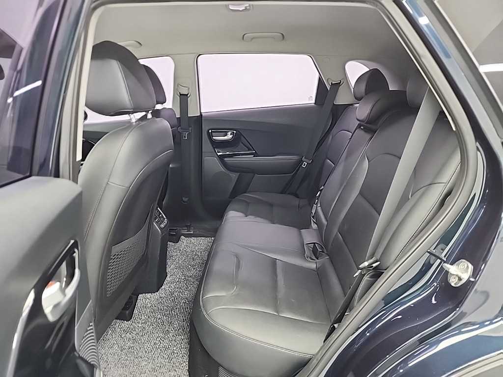 KIA Niro - Vista 12