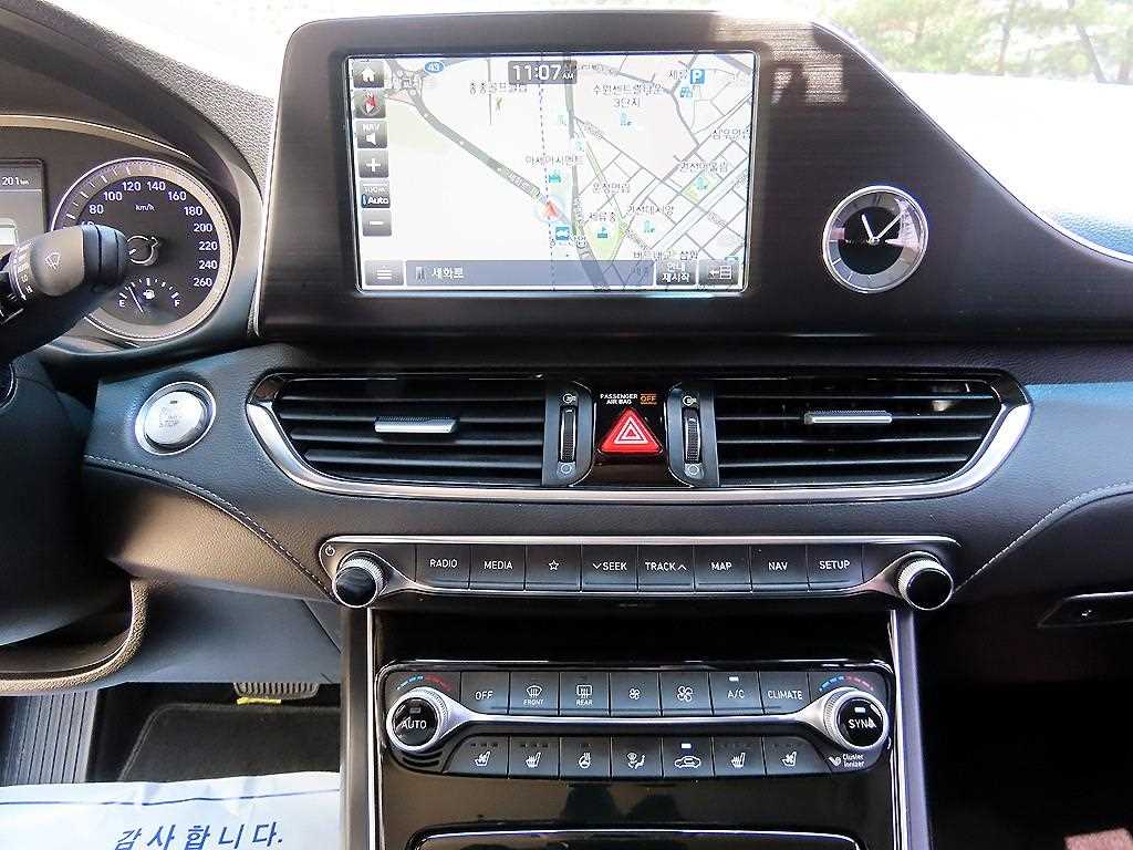 HYUNDAI Grandeur 2017 Negro - Importación desde Corea - HF Imports Iquique - Foto 13
