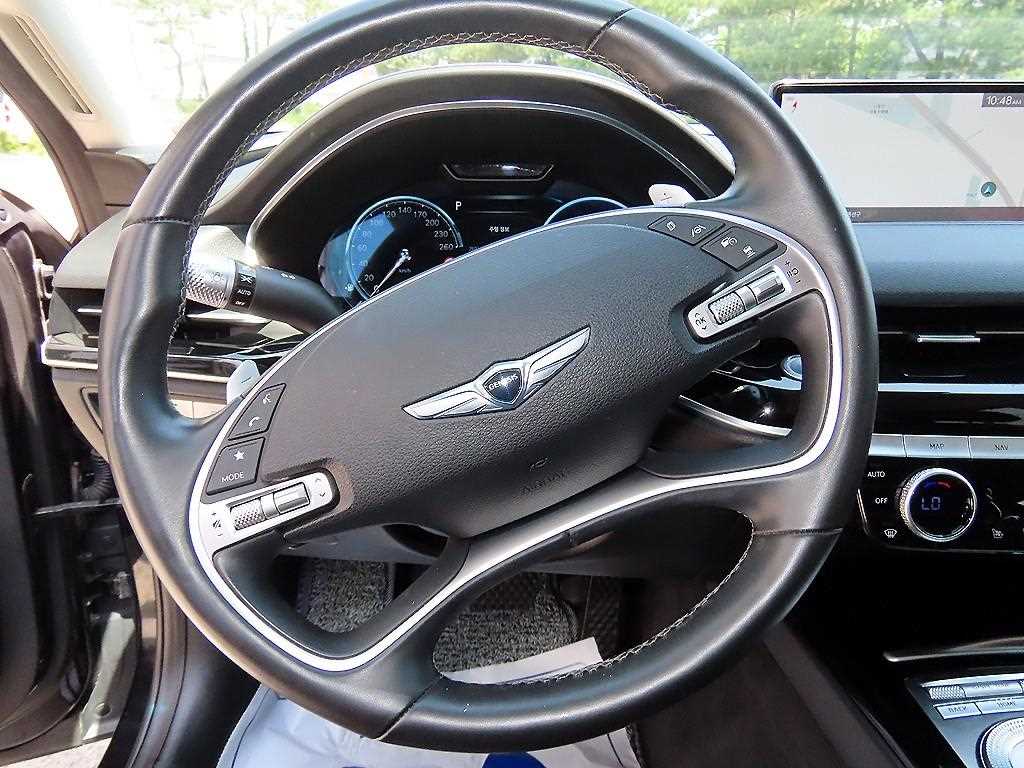 Genesis G80 - Vista 8