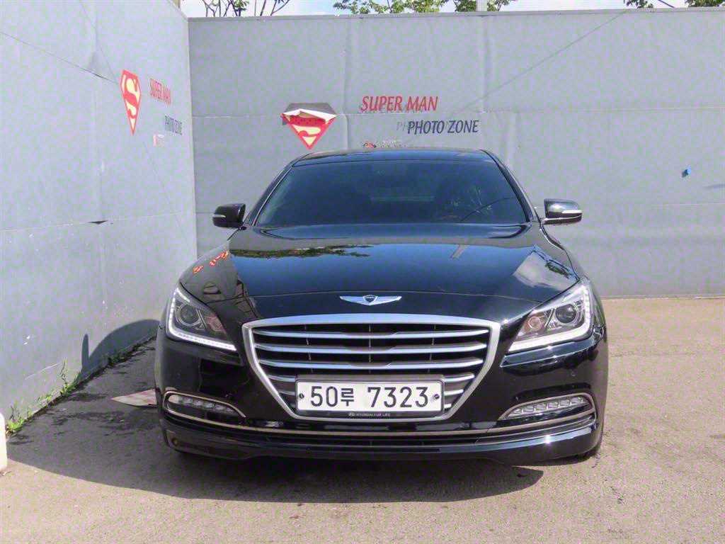 HYUNDAI Genesis - Vista 2