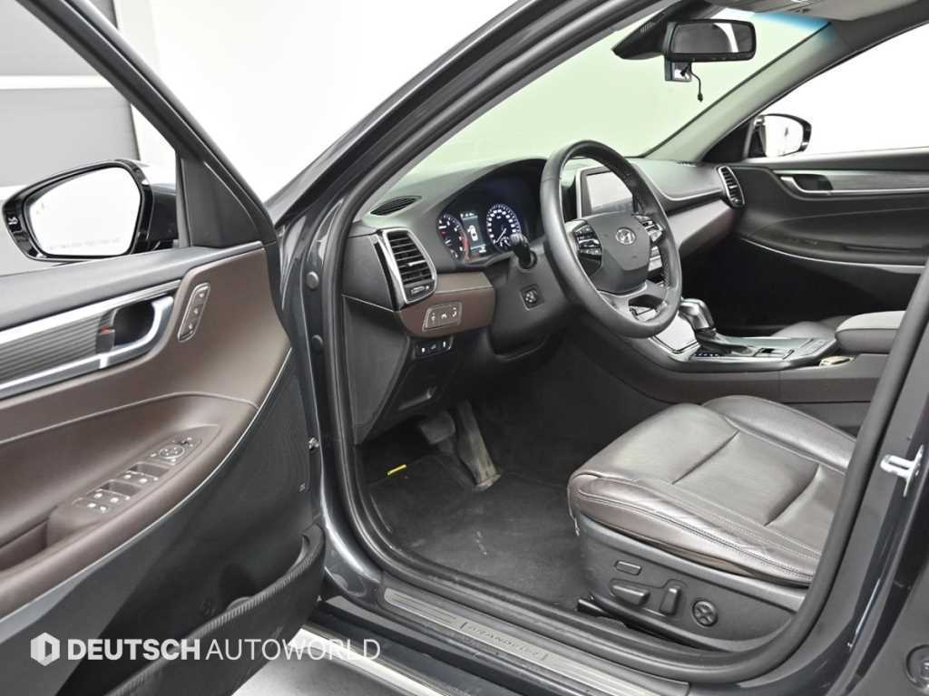 HYUNDAI Grandeur - Vista 11