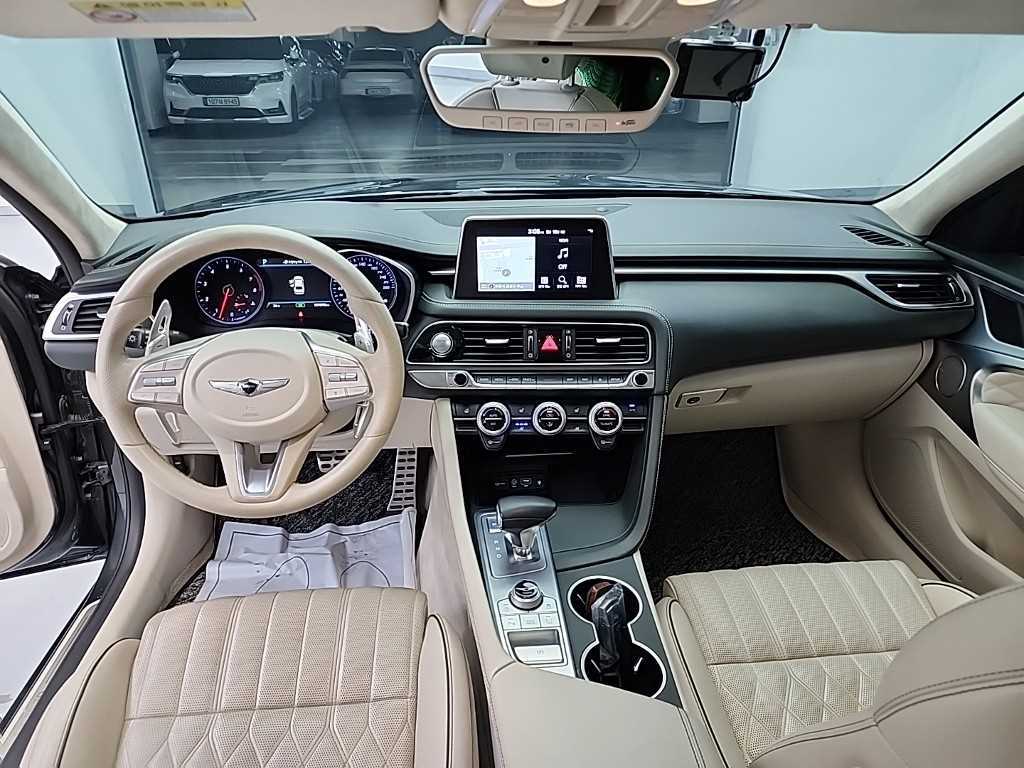 Genesis G70 - Vista 7