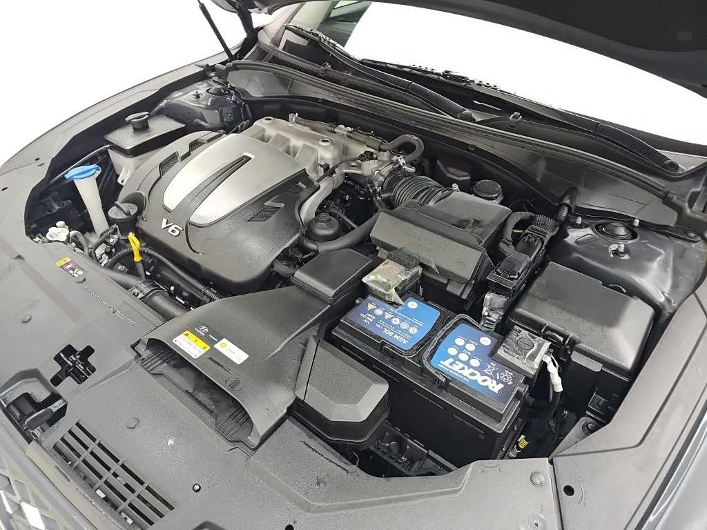 HYUNDAI Grandeur - Vista 5
