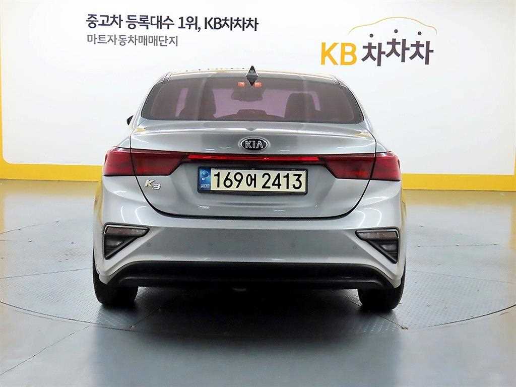 KIA K3 - Vista 3