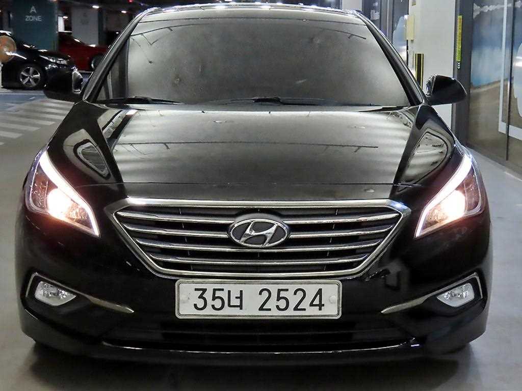 HYUNDAI Sonata - Vista 2