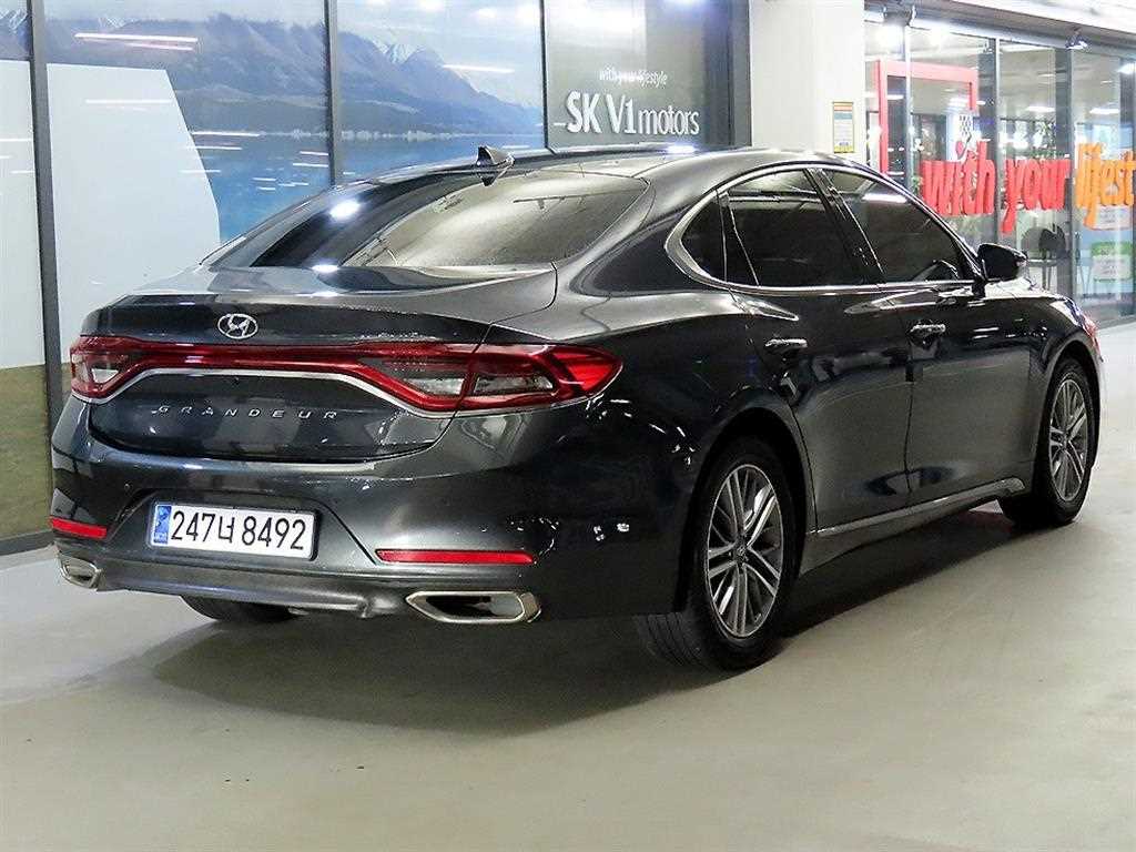 HYUNDAI Grandeur - Vista 4