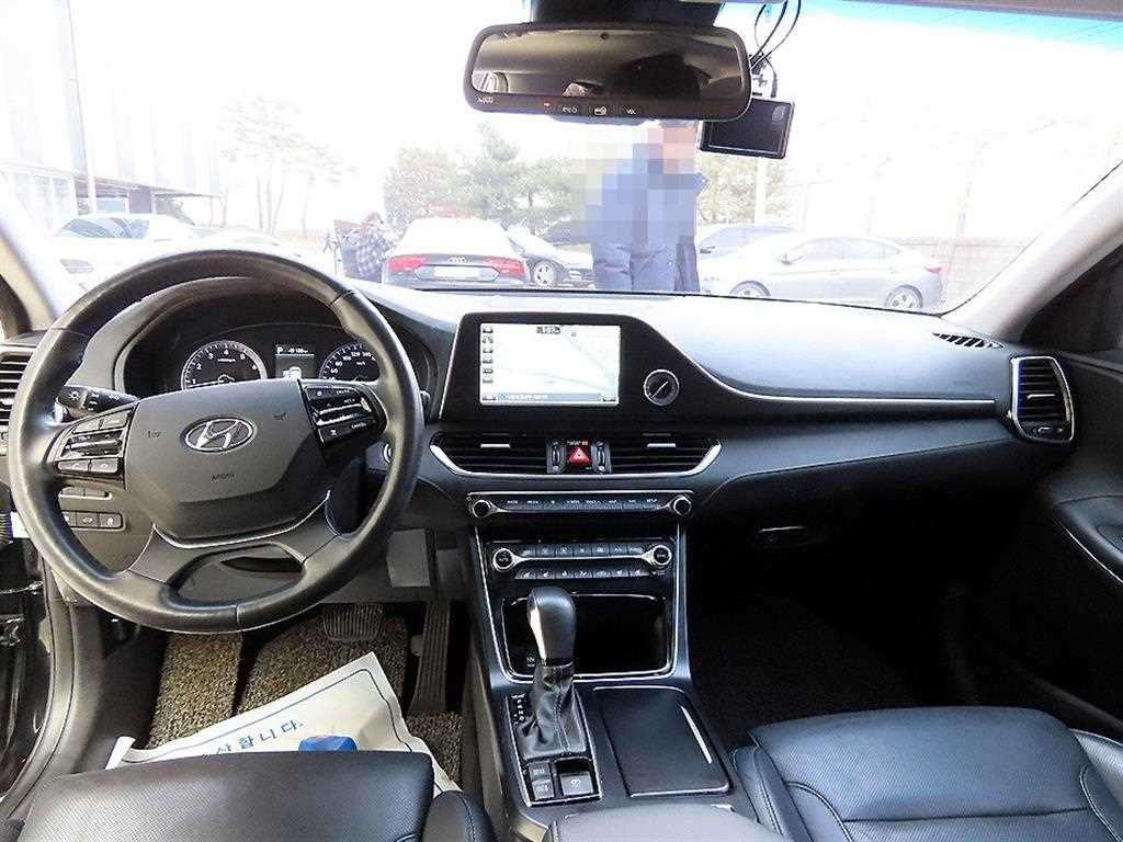 HYUNDAI Grandeur 2017 Negro - Importación desde Corea - HF Imports Iquique - Foto 16
