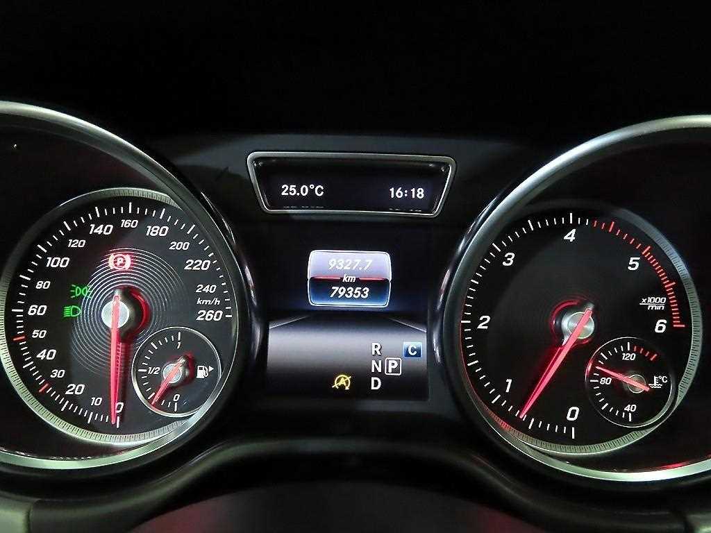 Mercedes Benz GLE Class - Vista 9