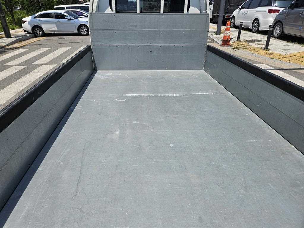 Small Truck Cargo (small) - Vista 12