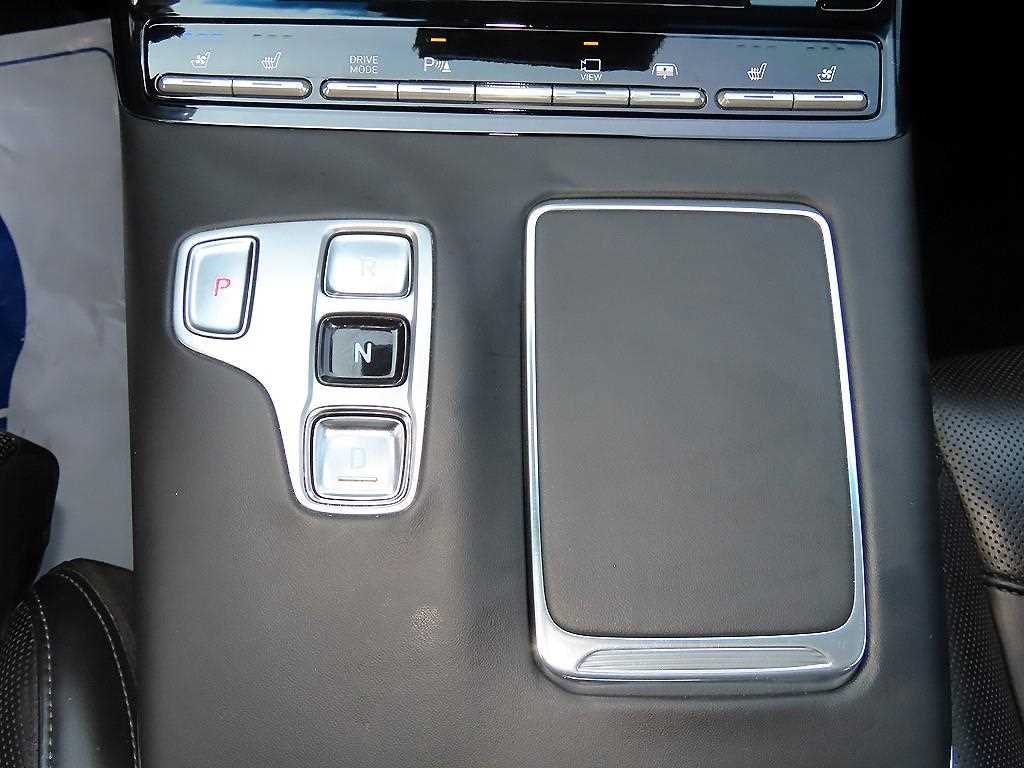 HYUNDAI Grandeur - Vista 11