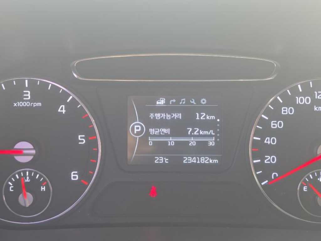KIA Sorento - Vista 11