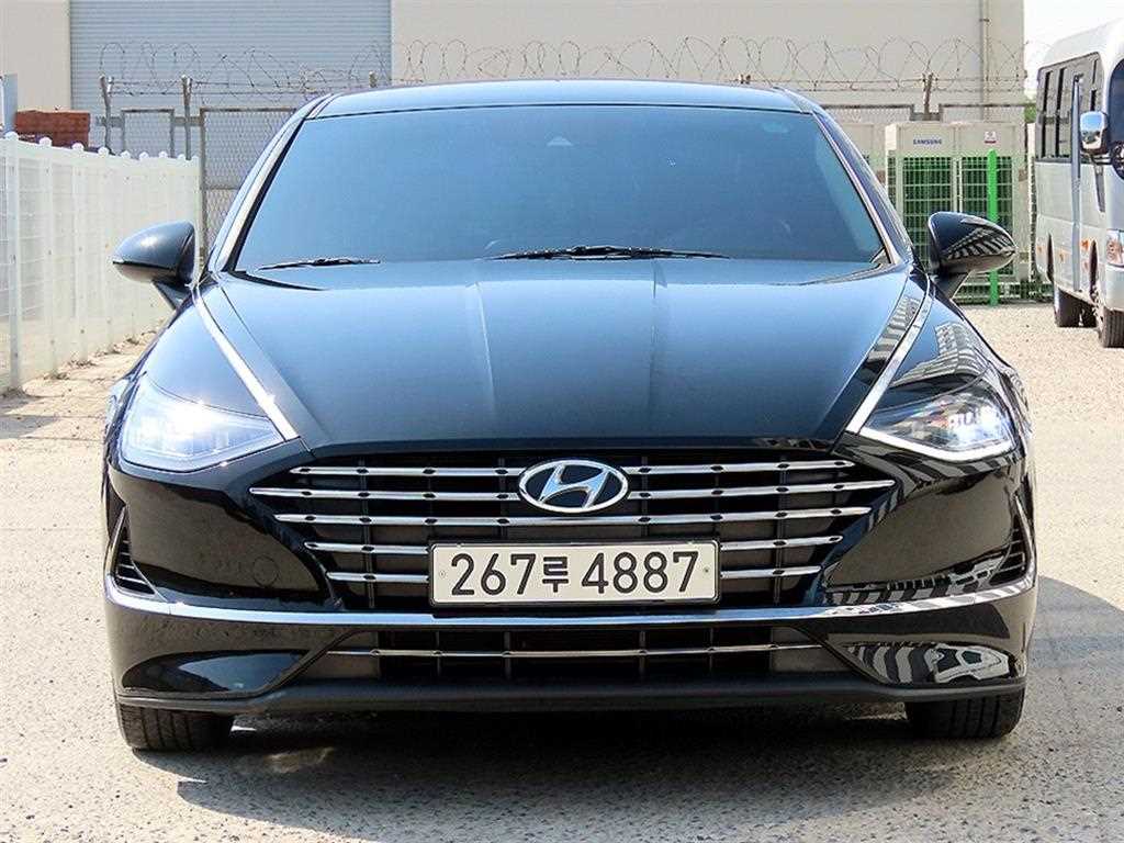 HYUNDAI Sonata 2023 Negro - Importación desde Corea - HF Imports Iquique - Foto 1