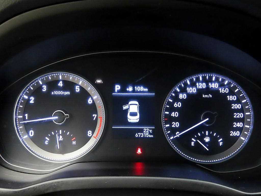 HYUNDAI Grandeur - Vista 8