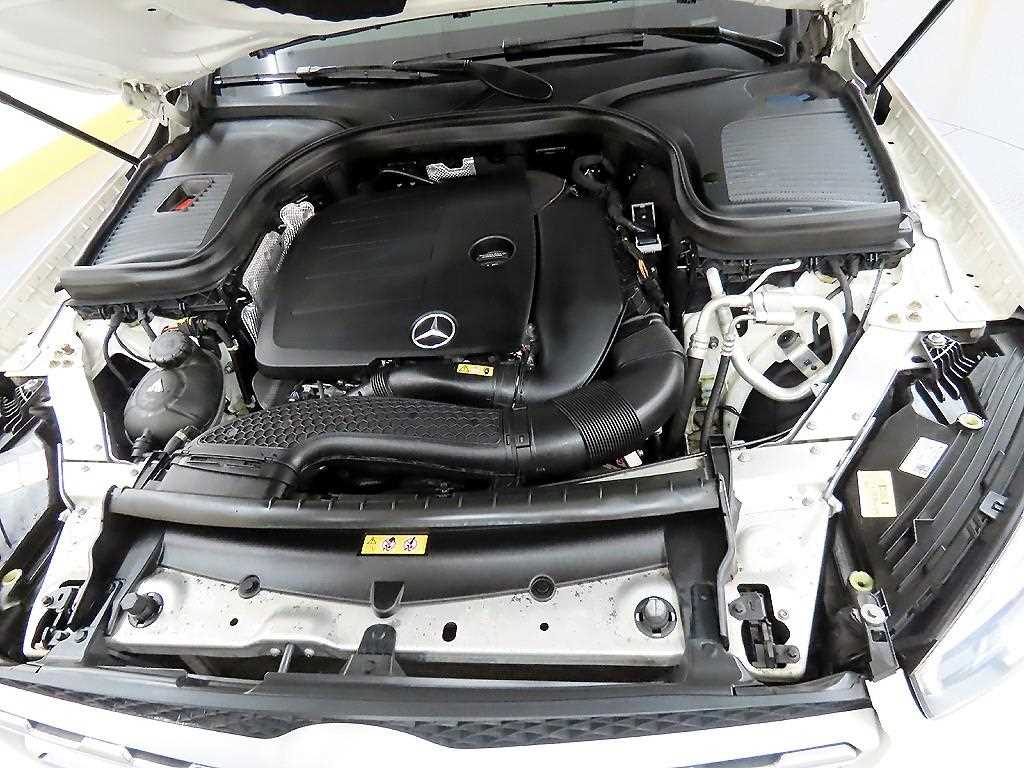 Mercedes Benz GLC Class 2020 Blanco - Importación desde Corea - HF Imports Iquique - Foto 19
