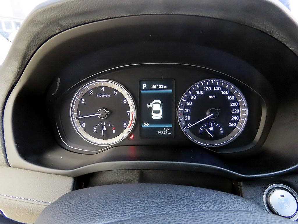 HYUNDAI Grandeur 2017 Negro - Importación desde Corea - HF Imports Iquique - Foto 18