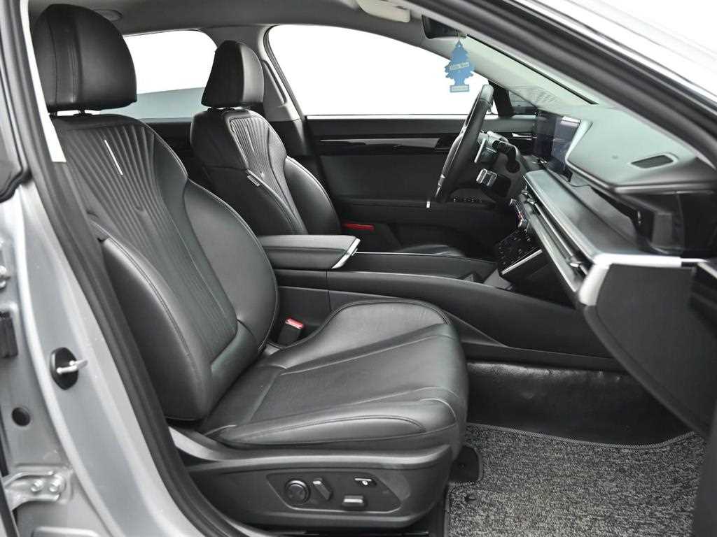 HYUNDAI Grandeur - Vista 9