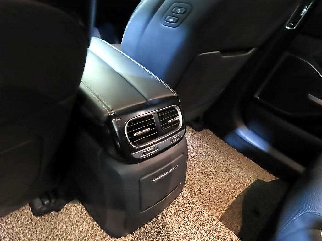 Genesis G90 2020 Negro - Importación desde Corea - HF Imports Iquique - Foto 16