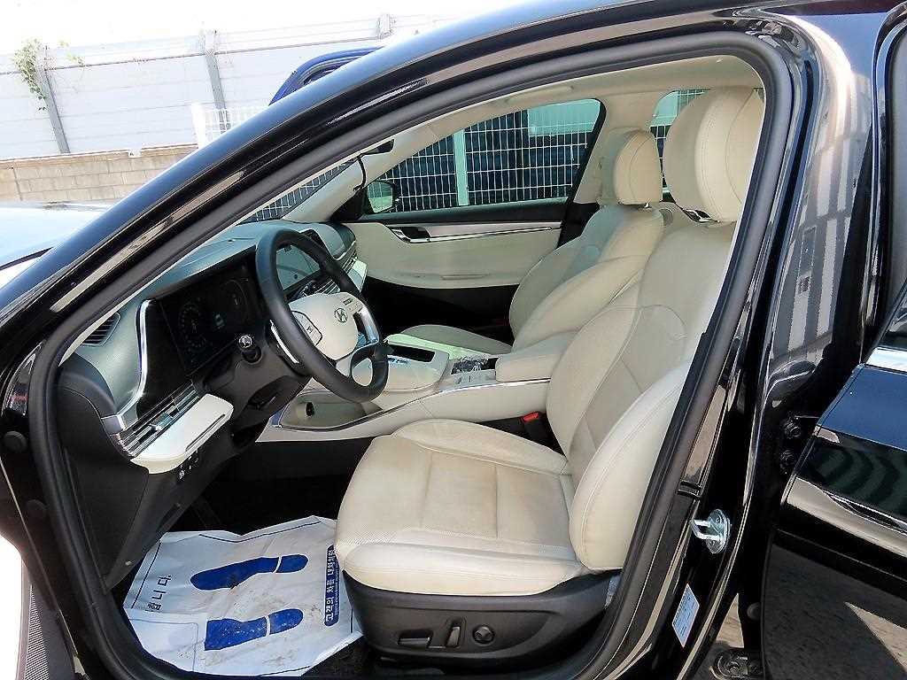 HYUNDAI Grandeur - Vista 5