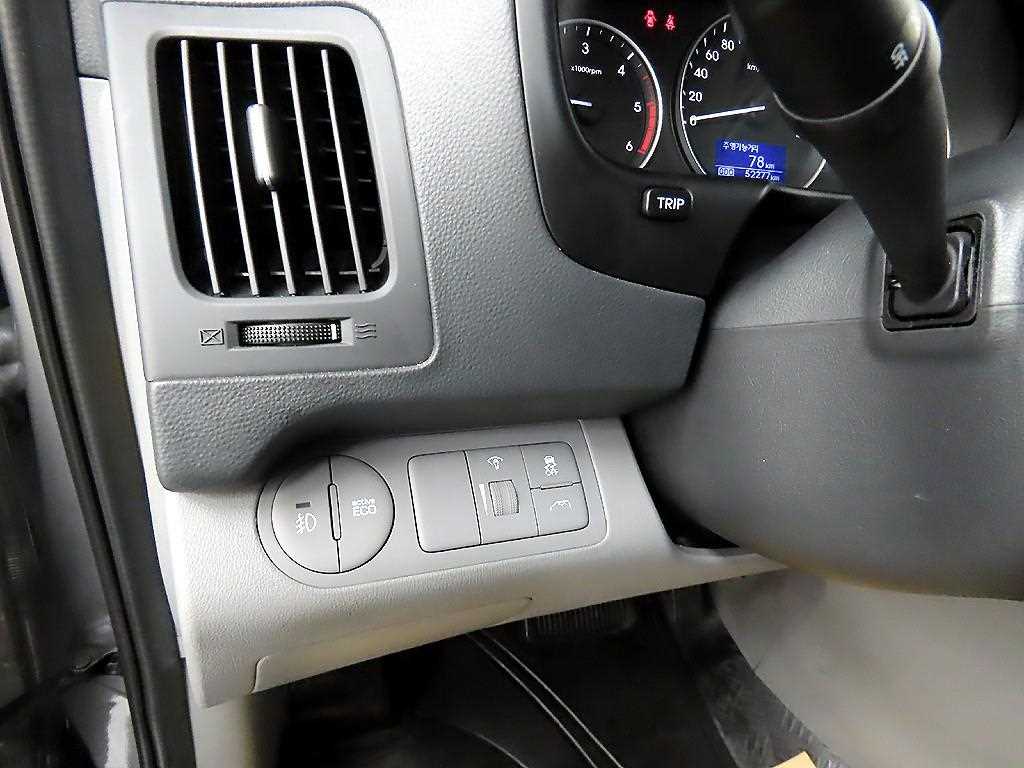 HYUNDAI Starex 2021 - Importación desde Corea - HF Imports Iquique - Foto 13