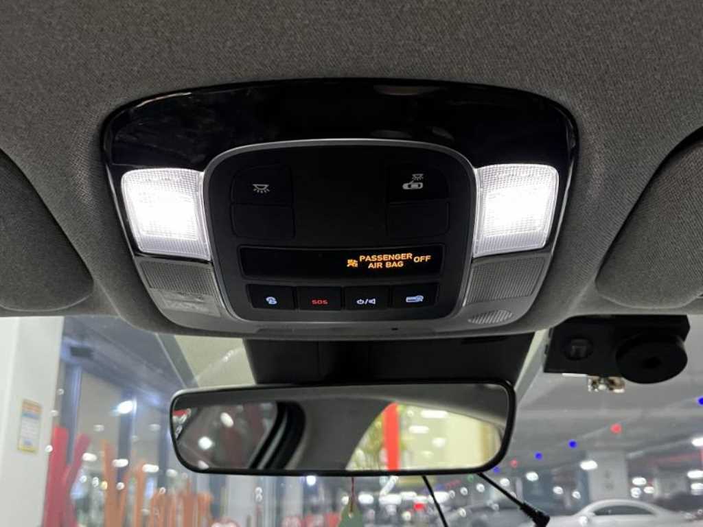 HYUNDAI Sonata - Vista 7