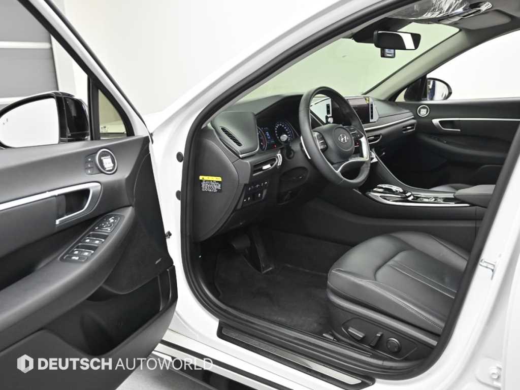 HYUNDAI Sonata - Vista 11