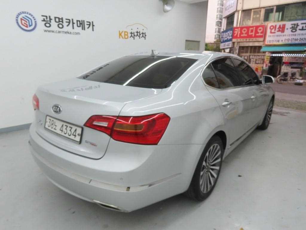 KIA K7 - Vista 3