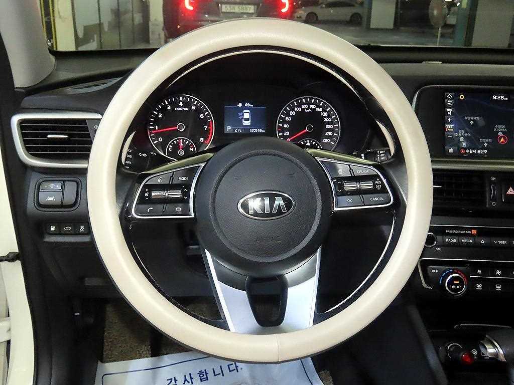 KIA K5 - Vista 8