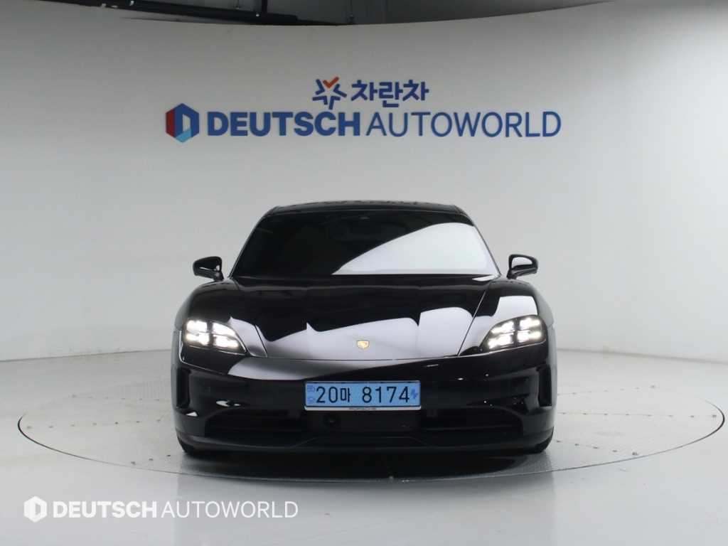 Porsche Taycan - Vista 3