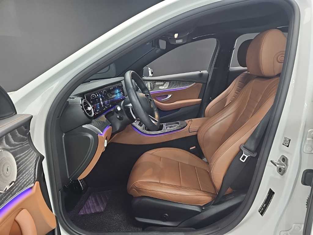 Mercedes Benz E class - Vista 11