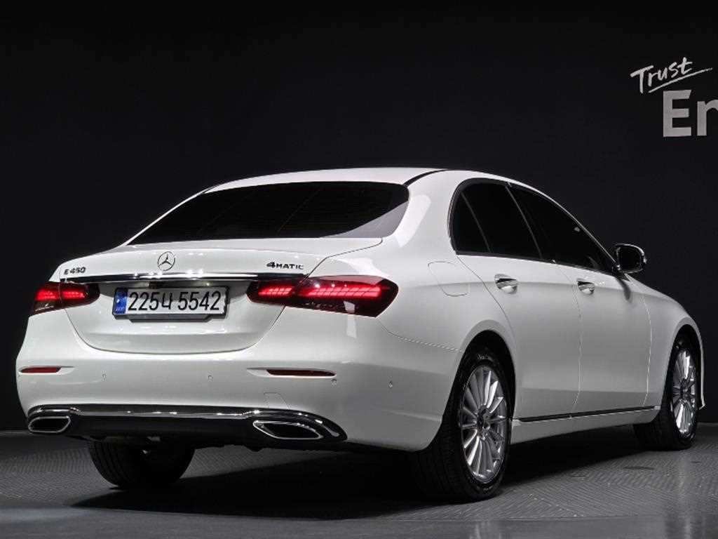 Mercedes Benz E class - Vista 2